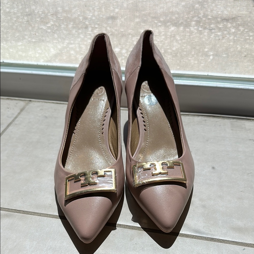 Tory Burch Pink Heeled Shoes with Sophisticated Design